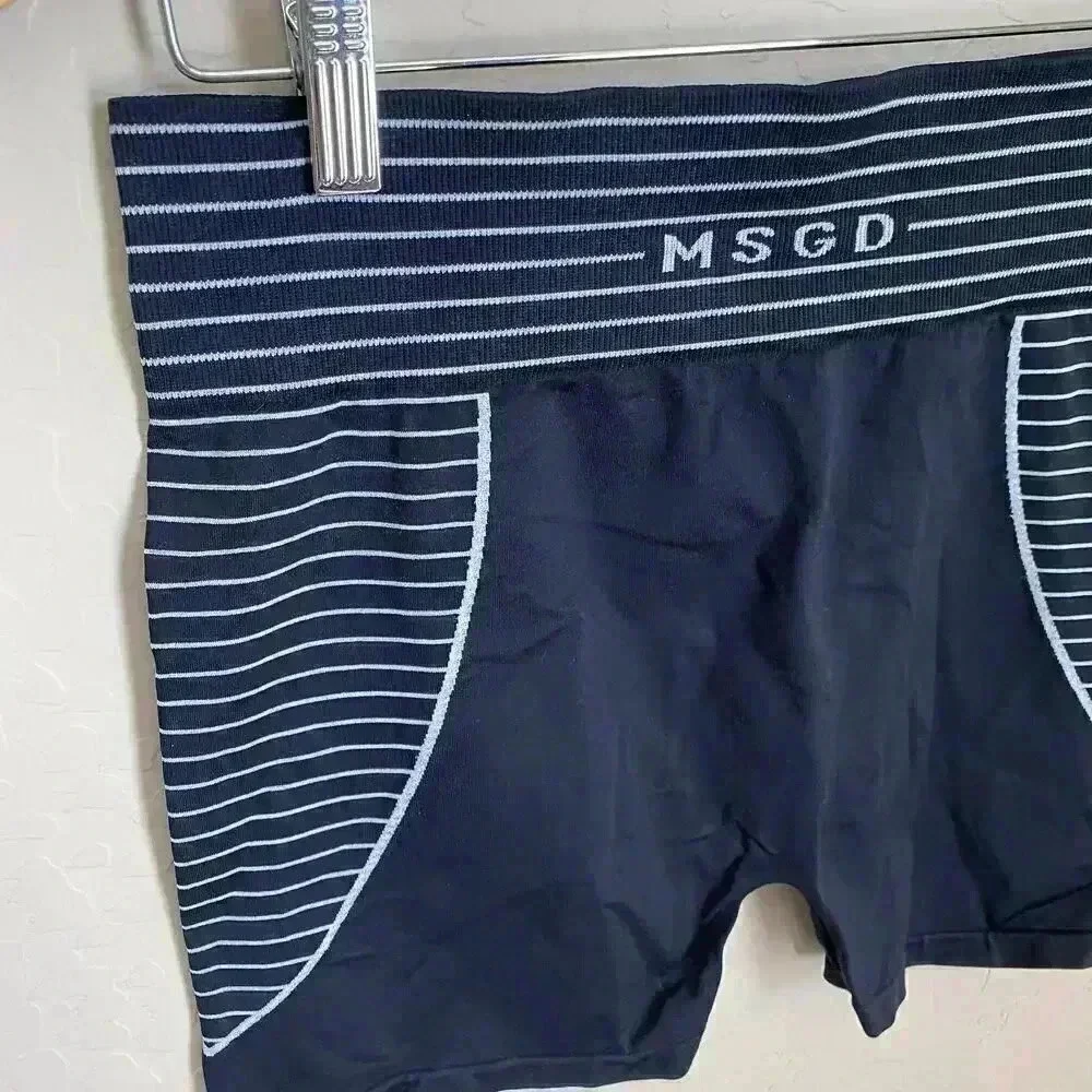 Missguided Seamless MSGD Booty Gym Shorts Bundle (2) Size‎ Medium